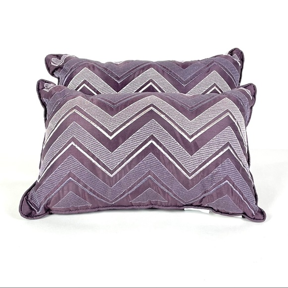 Madison Park Other - Madison Park Plum Chevron Decorative Accent Pillow